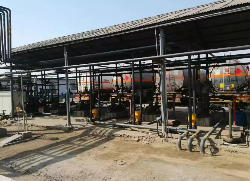 chiller for oil and gas recovery system